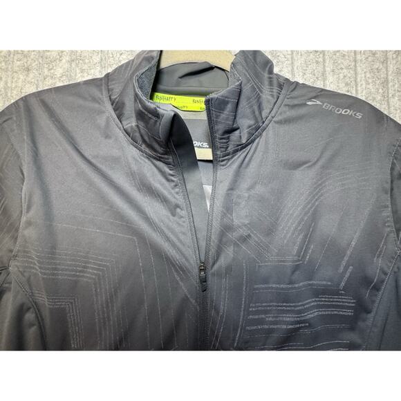 Brooks Women's Drift Shell Running Jacket XL. EUC - Picture 2 of 9
